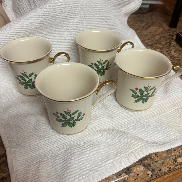 Lenox Dimensions Collection Holiday Coffee Mugs Set of 4 - Picture 2 of 6